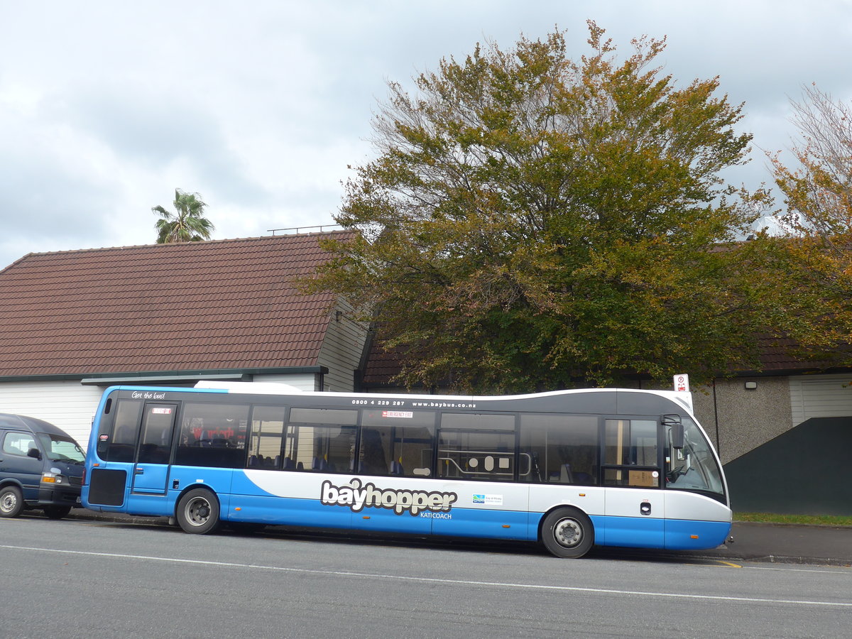 (190'650) - Reesby, Rotorua - Nr. 46/GZB313 - Optare (ex England) am 21. April 2018 in Tauranga