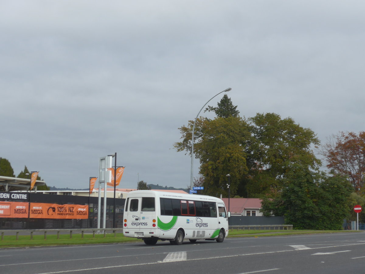 (191'004) - Reesby, Rotorua - Nr. 98/FYH418 - Mitsubishi am 23. April 2018 in Rotorua, Holiday Park