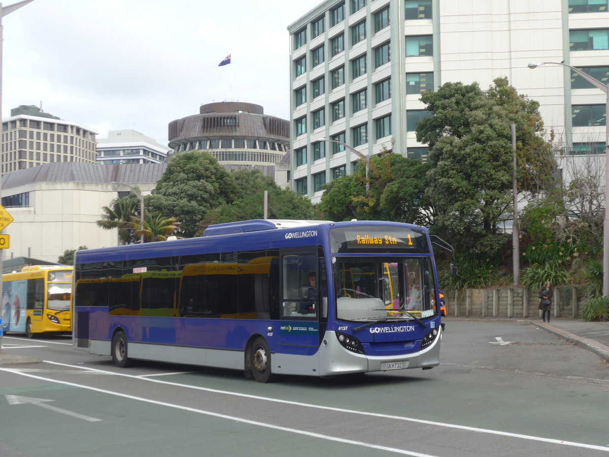 (191'609) - GO Wellington - Nr. 4137/GKH732 - Alexander Dennis/KiwiBus am 27. April 2018 beim Bahnhof Wellington