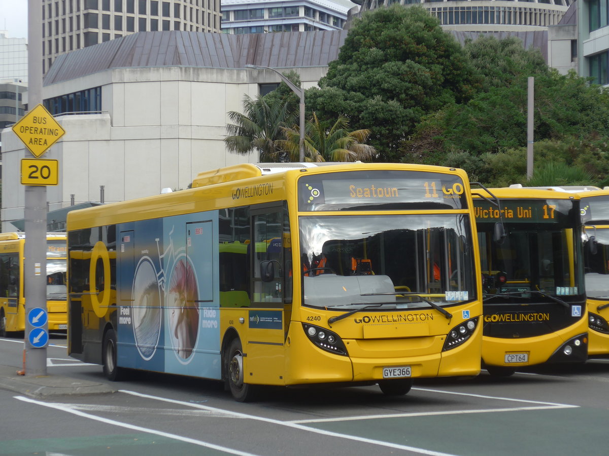 (191'623) - GO Wellington - Nr. 4240/GYE366 - Alexander Dennis/KiwiBus am 27. April 2018 beim Bahnhof Wellington