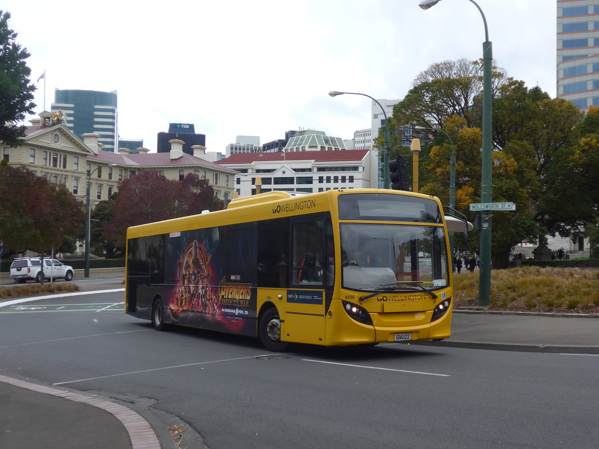 (191'650) - GO Wellington - Nr. 4235/GWU22 - Alexander Dennis/KiwiBus am 27. April 2018 beim Bahnhof Wellington