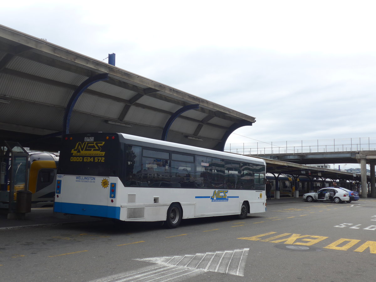 (191'739) - NCS Wellington - Nr. 1691/GDT523 - Nissan/Fairfax (ex NZ Bus, Auckland Nr. 1691) am 27. April 2018 beim Bahnhof Wellington