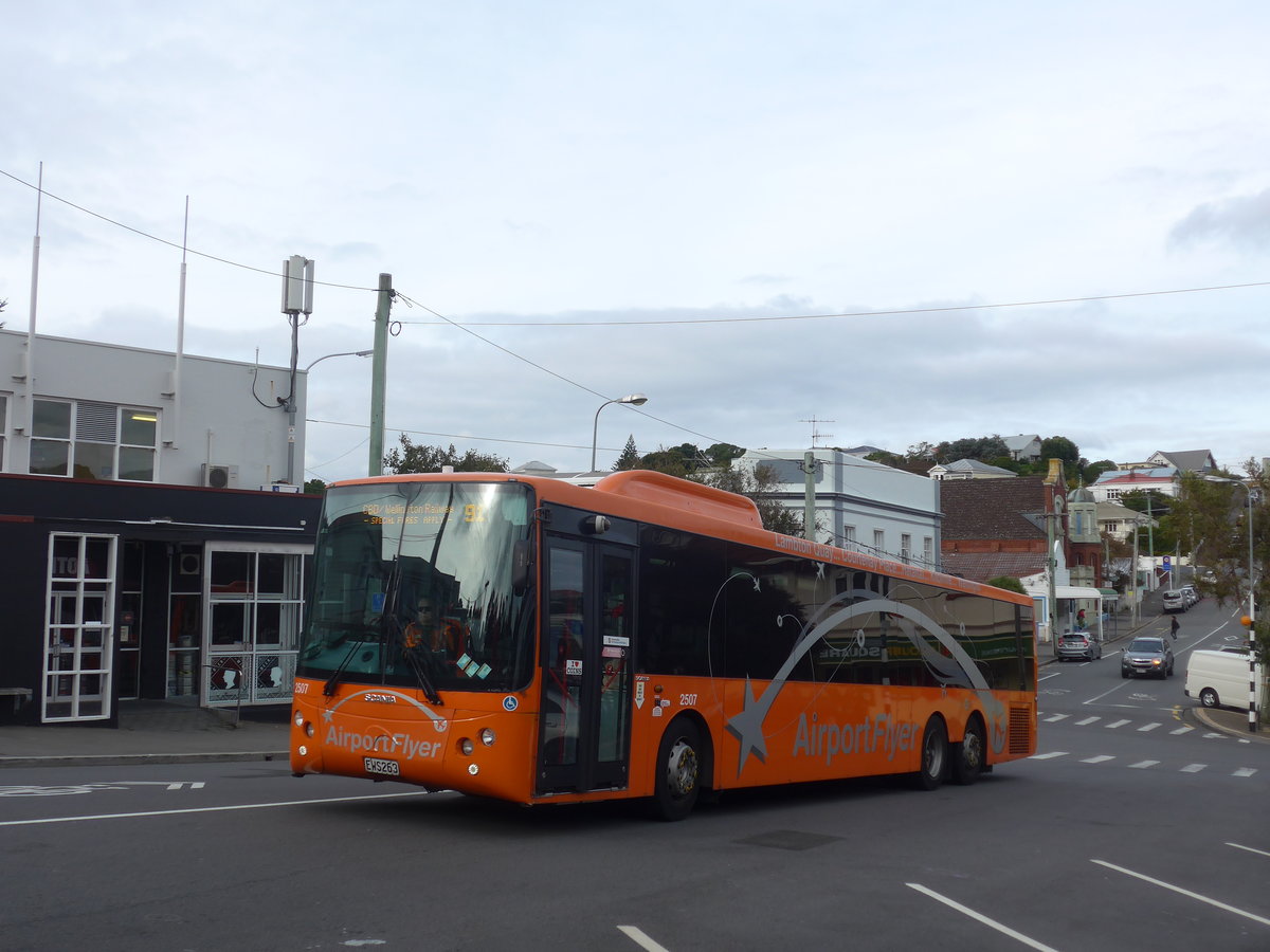 (191'751) - Airport Flyer, Wellington - Nr. 2507/EWS263 - Scania/KiwiBus am 27. April 2018 in Wellington