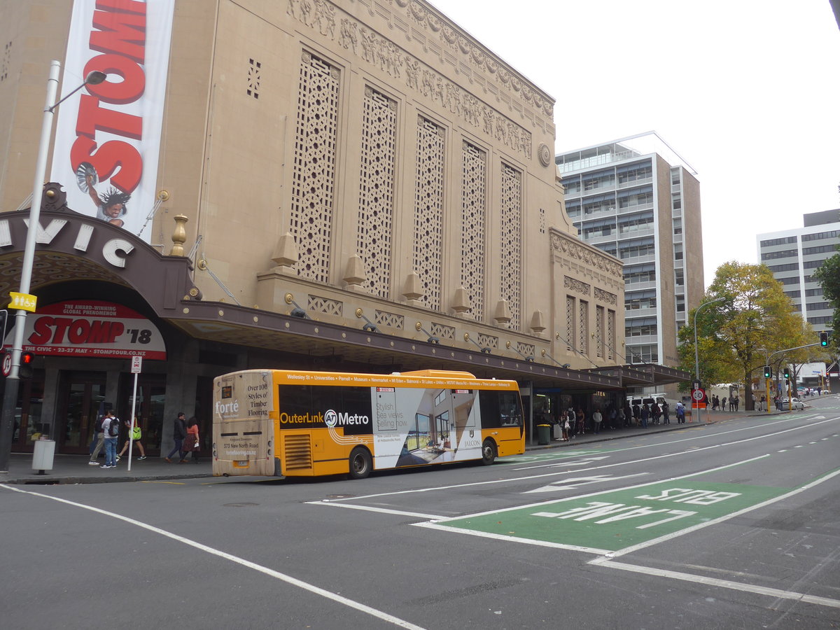 (192'034) - AT Metro, Auckland - Nr. 4022/GAJ411 - Alexander Denni/KiwiBus am 30. April 2018 in Auckland