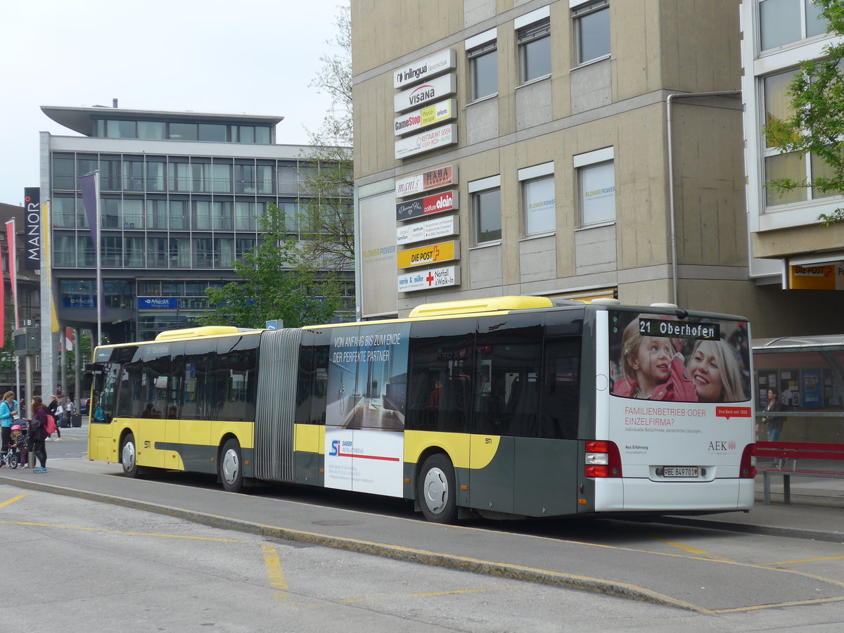 (192'315) - STI Thun - Nr. 701/BE 849'701 - MAN am 4. Mai 2018 beim Bahnhof Thun