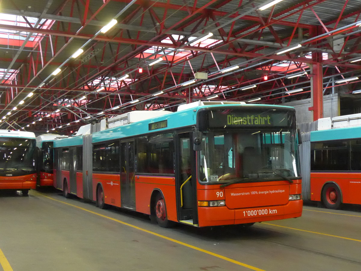 (192'827) - VB Biel - Nr. 90 - NAW/Hess Gelenktrolleybus am 6. Mai 2018 in Biel, Depot