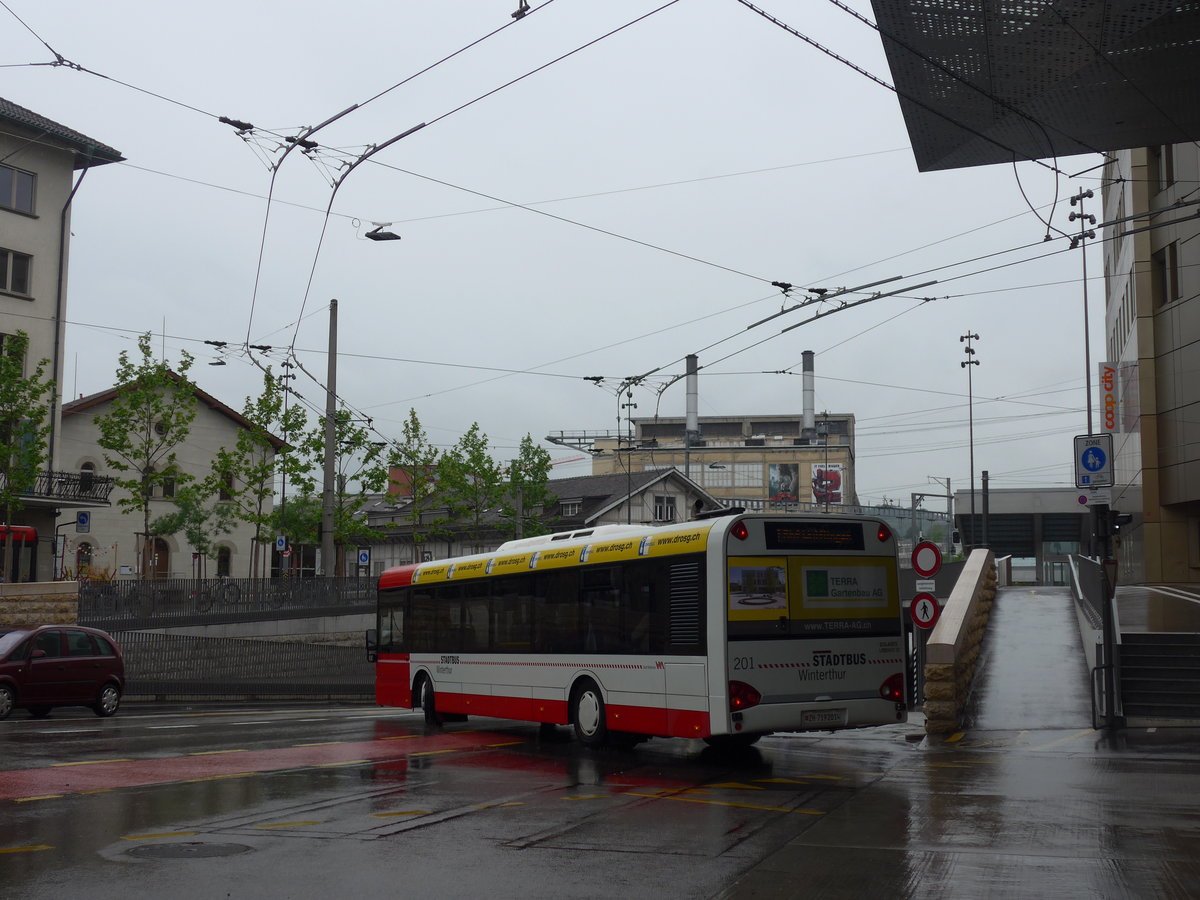 (192'943) - SW Winterthur - Nr. 201/ZH 719'201 - Solaris am 10. Mai 2018 beim Hauptbahnhof Winterthur