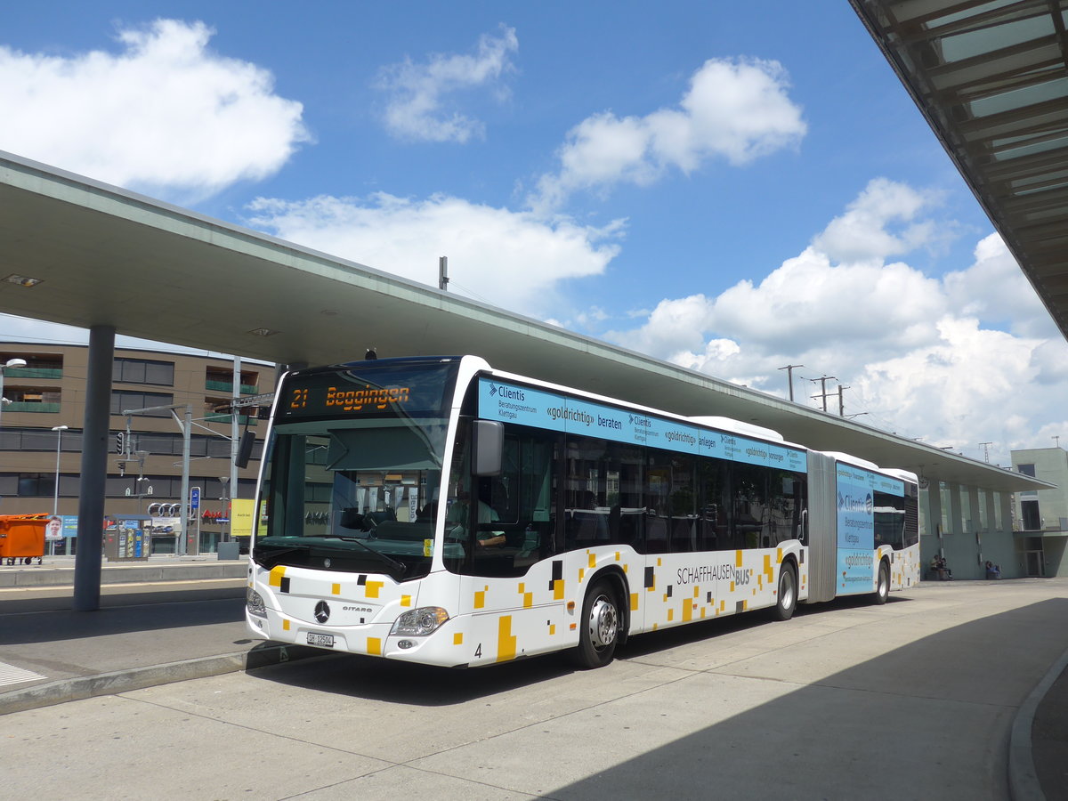 (193'911) - SB Schaffhausen - Nr. 4/SH 12'504 - Mercedes am 10. Juni 2018 beim Bahnhof Schaffhausen