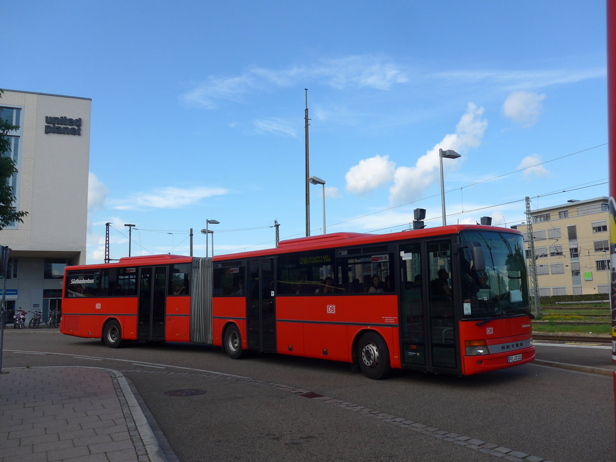 (194'121) - SBG Freiburg - FR-JS 112 - Setra am 18. Juni 2018 beim Bahnhof Freiburg