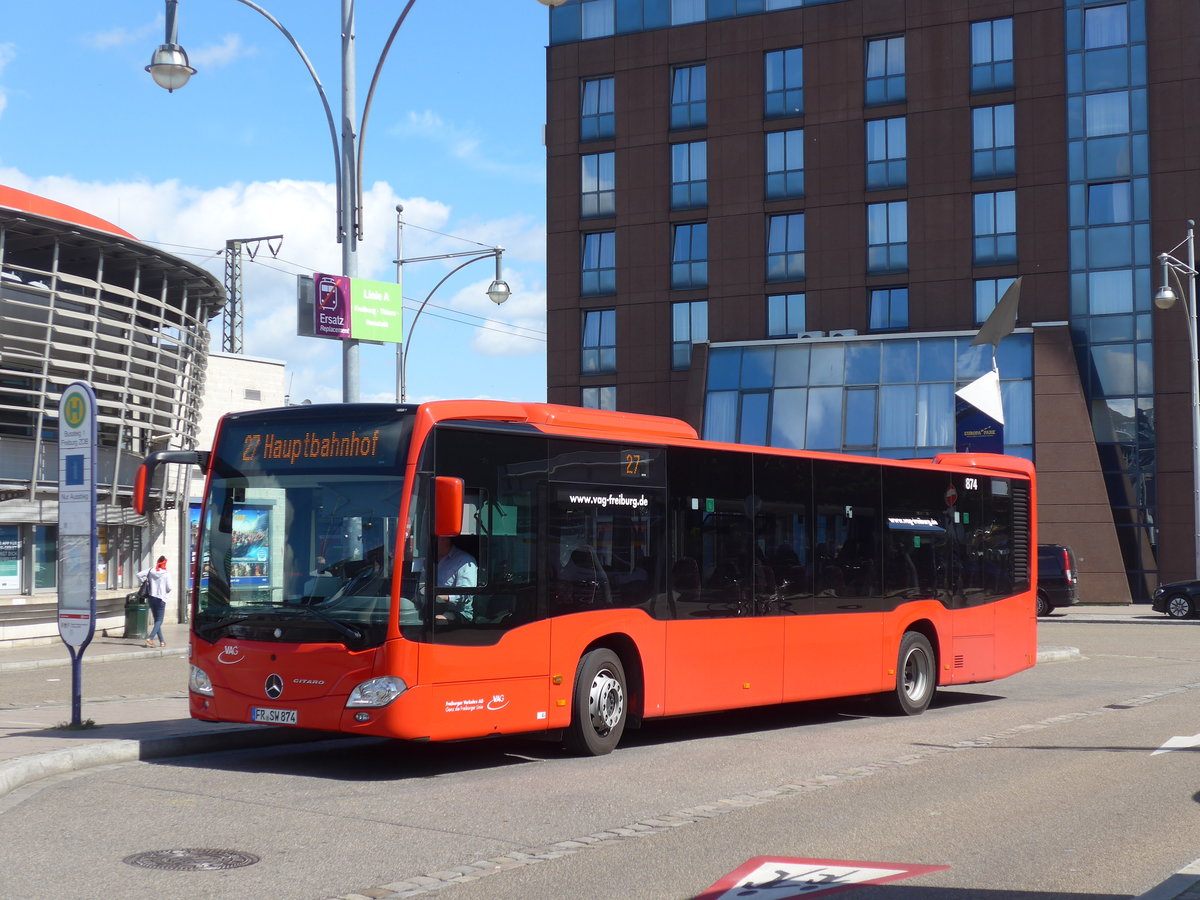 (194'182) - VAG Freiburg - Nr. 874/FR-SW 874 - Mercedes am 18. Juni 2018 beim Bahnhof Freiburg