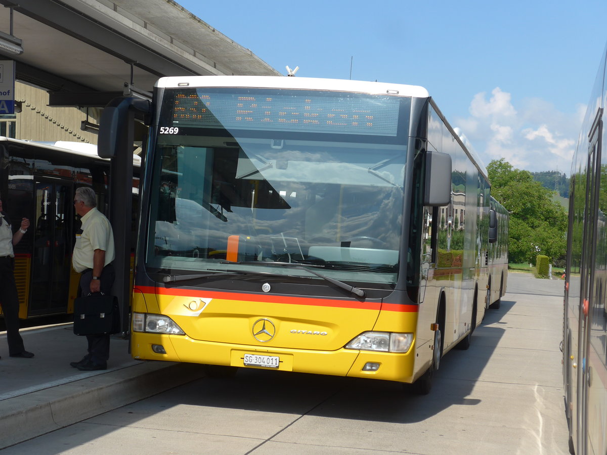 (194'542) - PostAuto Ostschweiz - SG 304'011 - Mercedes (ex TG 158'012) am 7. Juli 2018 beim Bahnhof Uznach