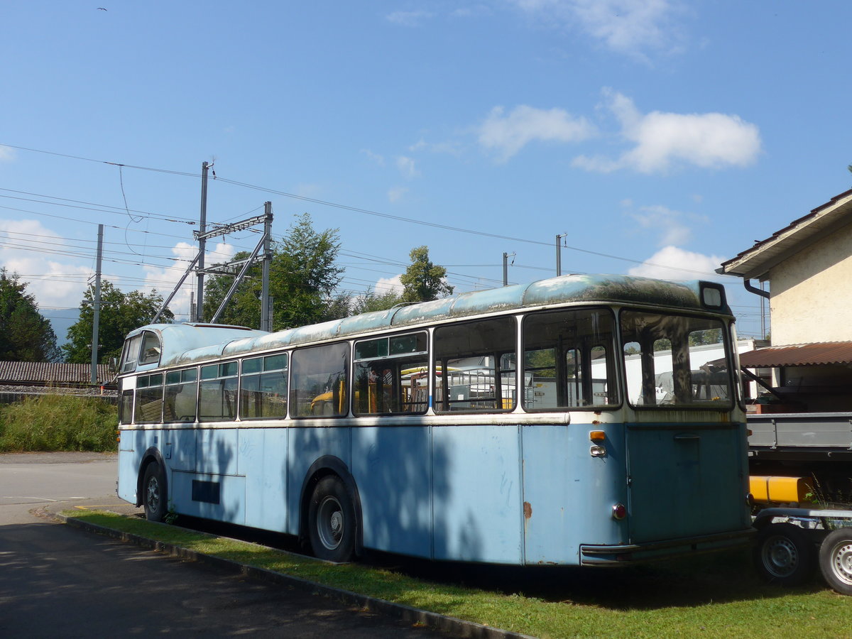 (194'550) - Oldie-Tours Zrisee, Wollerau - FBW/Tscher Hochlenker (ex VBZ Zrich Nr. 250) am 7. Juli 2018 in Uznach, Garage