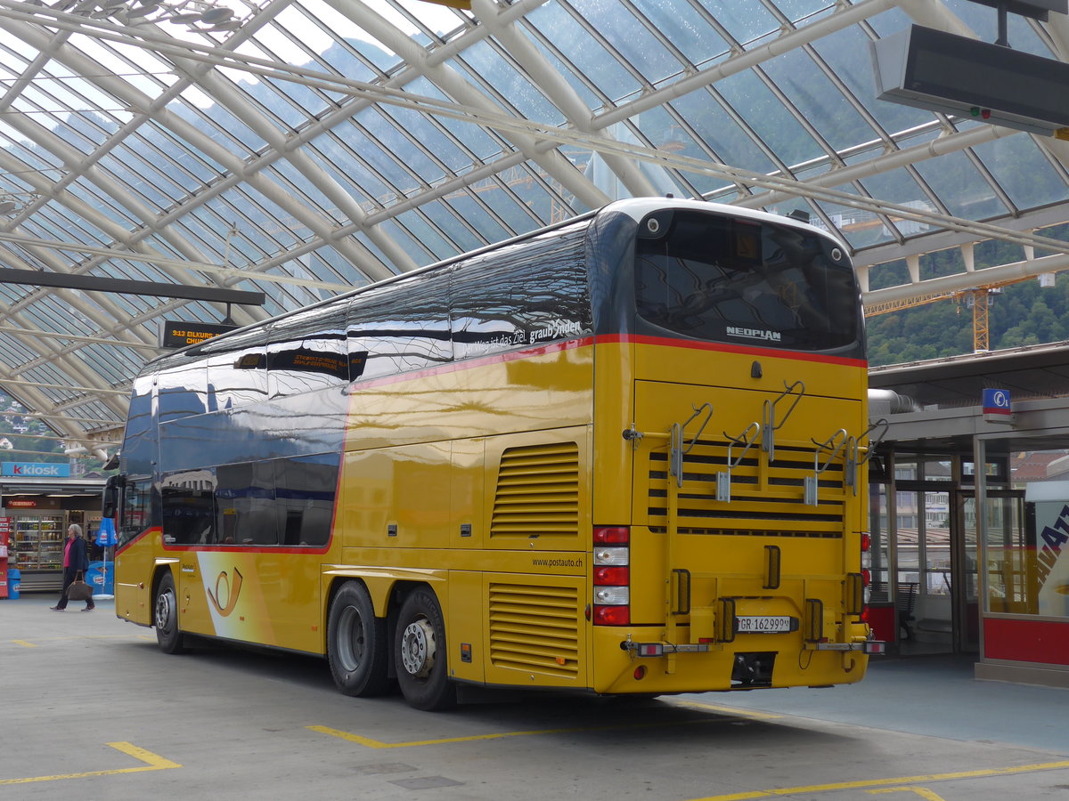 (194'789) - PostAuto Graubnden - GR 162'999 - Neoplan am 15. Juli 2018 in Chur, Postautostation