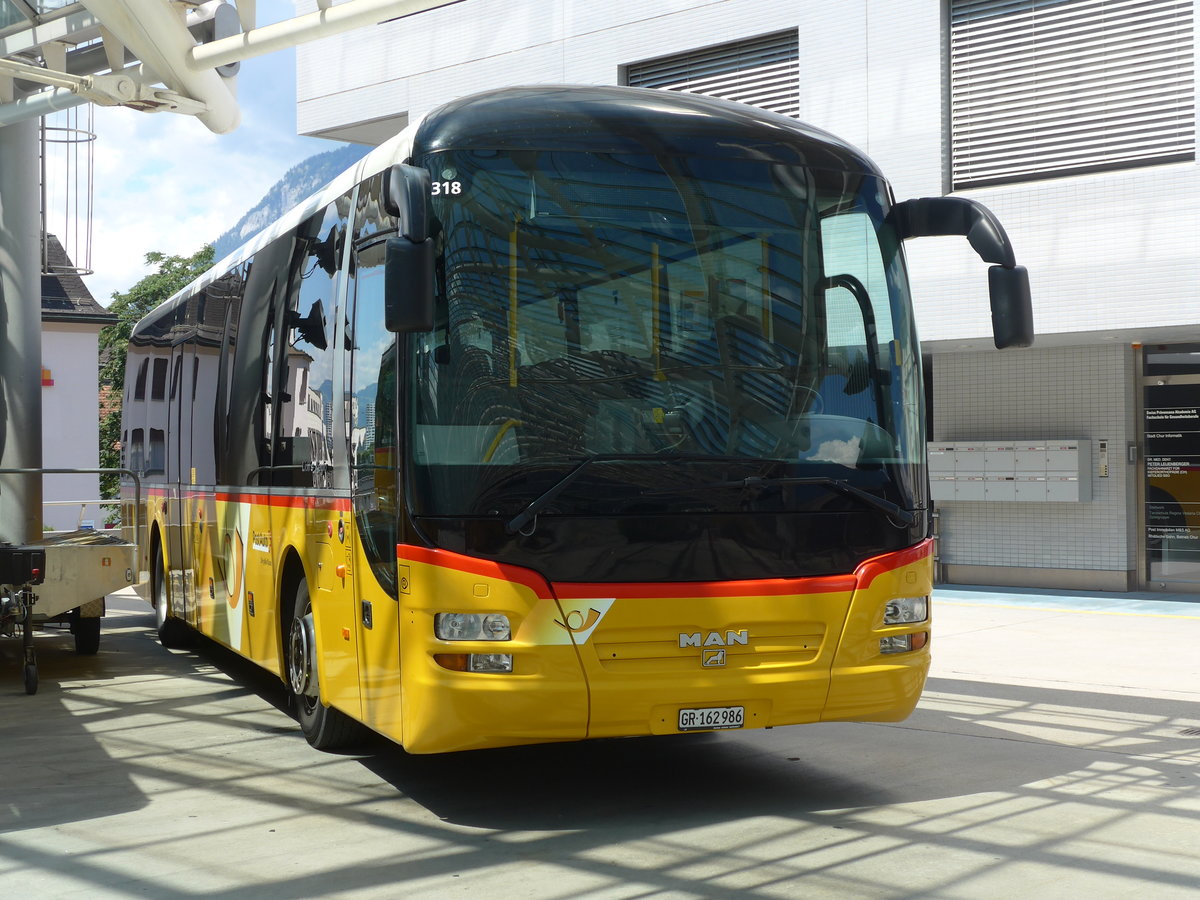 (194'843) - PostAuto Graubnden - GR 162'986 - MAN am 15. Juli 2018 in Chur, Postautostation