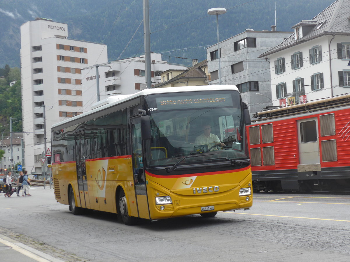 (194'949) - PostAuto Wallis - VS 441'406 - Iveco am 21. Juli 2018 beim Bahnhof Brig