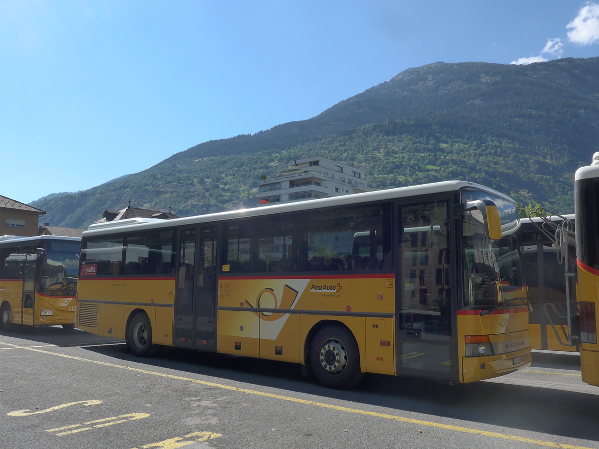 (195'320) - PostAuto Wallis - VS 241'969 - Setra (ex Zerzuben, Visp-Eyholz Nr. 62; ex PostAuto Wallis) am 29. Juli 2018 in Brig, Garage