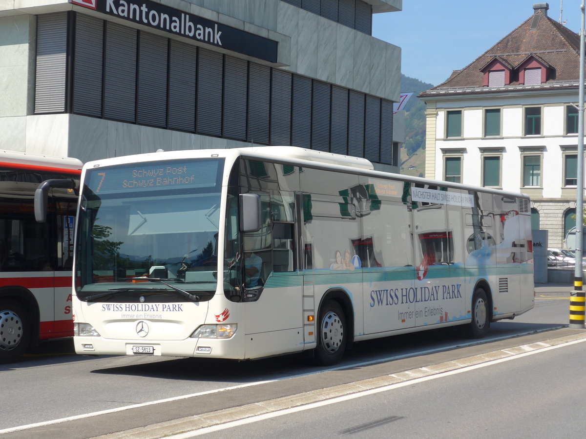 (195'406) - AAGS Schwyz - Nr. 13/SZ 5813 - Mercedes am 1. August 2018 in Schwyz, Post