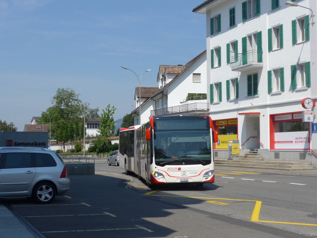 (195'423) - AAGS Schwyz - Nr. 35/SZ 47'635 - Mercedes am 1. August 2018 in Schwyz, Post