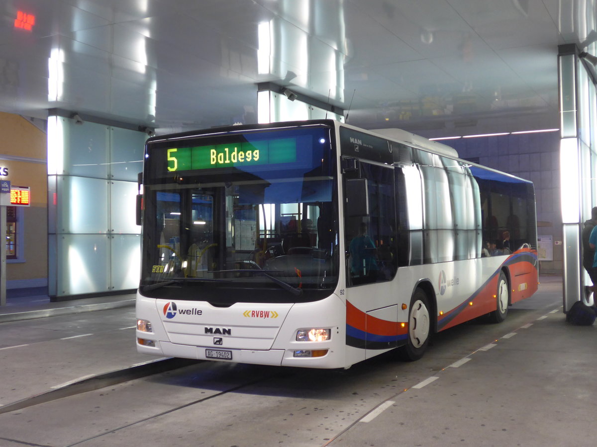 (195'946) - RVBW Wettingen - Nr. 92/AG 19'402 - MAN/Gppel am 17. August 2018 beim Bahnhof Baden