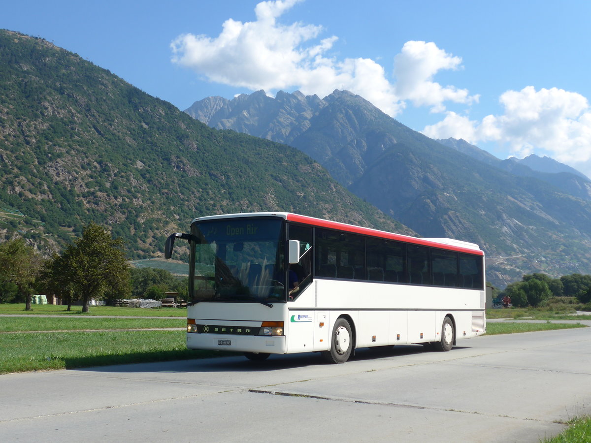 (196'032) - Ruffiner, Turtmann - VS 112'374 - Setra am 19. August 2018 in Turtmann, Flugplatz