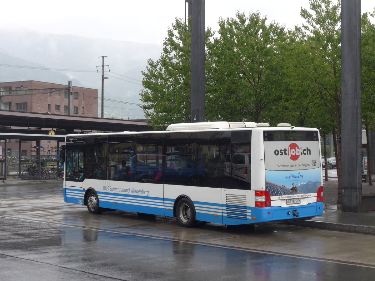 (196'258) - BSW Sargans - Nr. 322/SG 297'509 - MAN/Gppel am 1. September 2018 beim Bahnhof Sargans