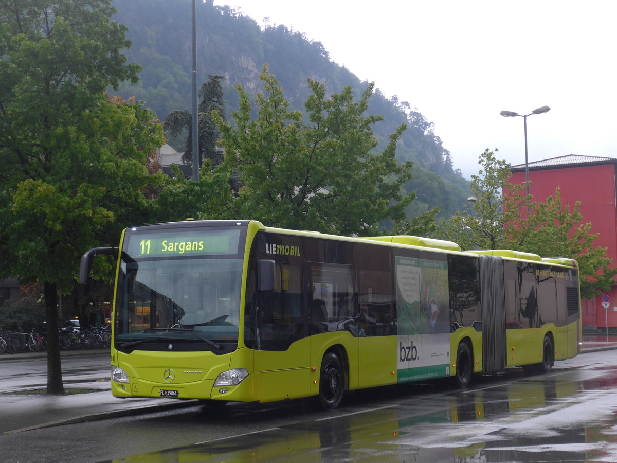 (196'277) - Aus Liechtenstein: LBA Vaduz - Nr. 61/FL 39'861 - Mercedes am 1. September 2018 beim Bahnhof Feldkirch