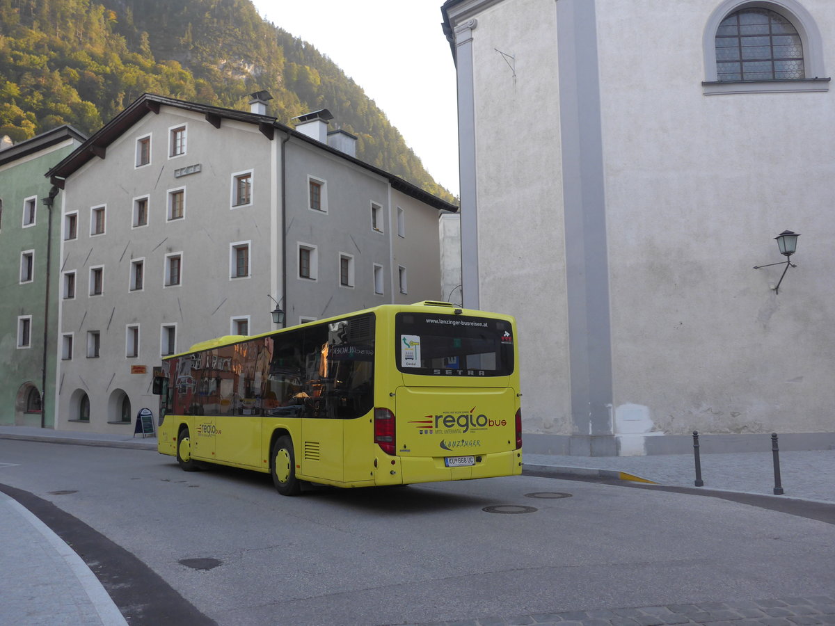 (196'856) - Lanzinger, Kramsach - KU 668 UC - Setra am 11. September 2018 in Rattenberg, Mittelschule