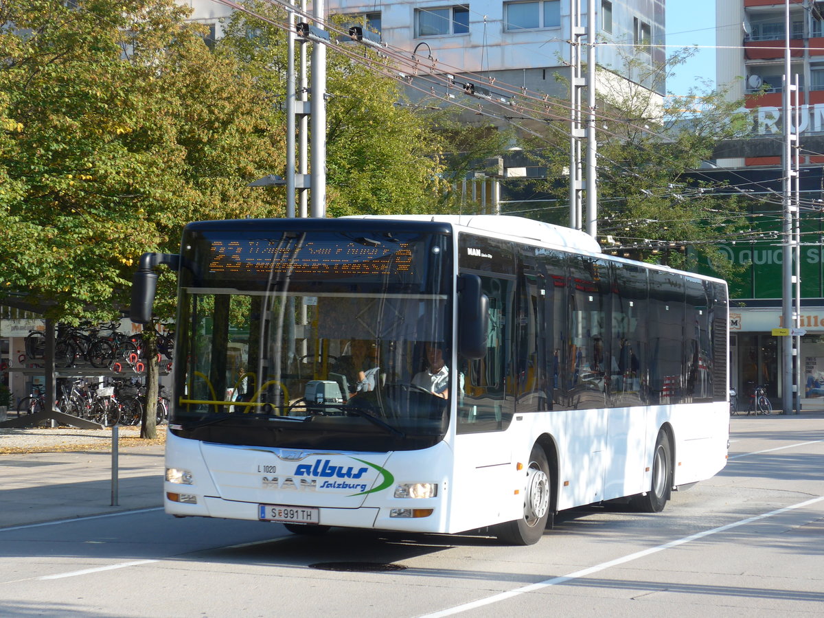 (197'084) - Albus, Salzburg - Nr. L1020/S 991 TH - MAN am 13. September 2018 beim Bahnhof Salzburg