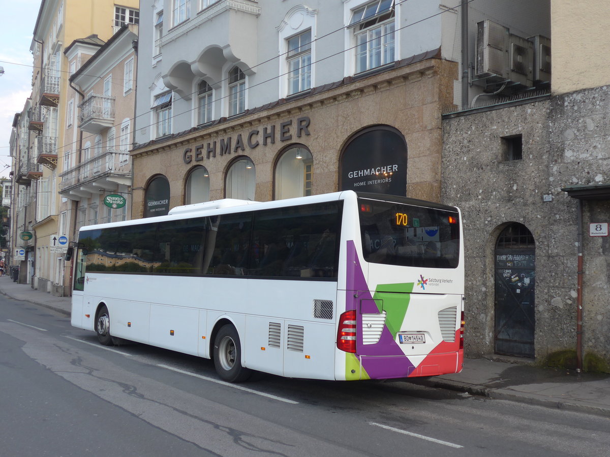 (197'393) - PostBus - BD 14'543 - Mercedes am 13. September 2018 in Salzburg, Rathaus