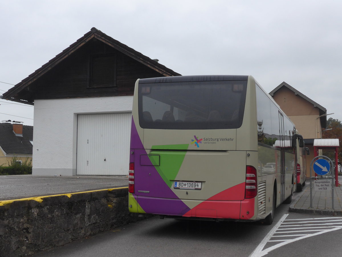 (197'401) - PostBus - BD 13'694 - Mercedes am 14. September 2018 beim Bahnhof Oberndorf