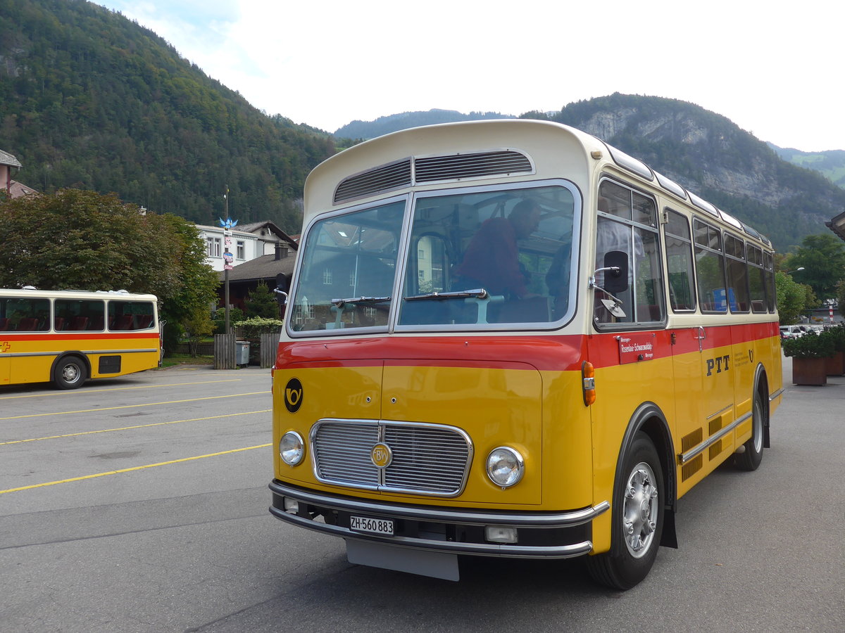 (197'688) - Frutig, Birmensdorf - ZH 560'883 - FBW/FHS (ex P 23'217) am 16. September 2018 beim Bahnhof Meiringen