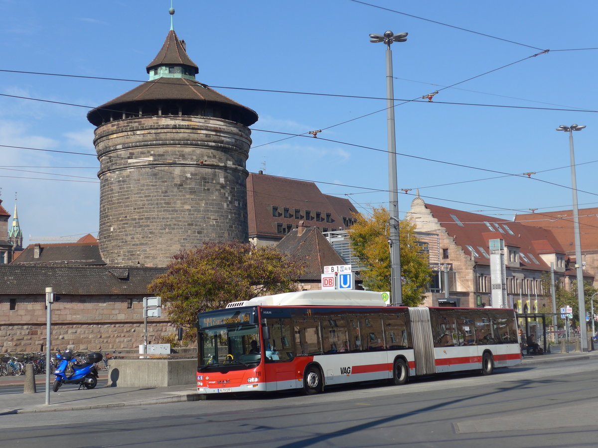 (198'329) - VAG Nrnberg - Nr. 718/N-TX 177 - MAN am 16. Oktober 2018 beim Hauptbahnhof Nrnberg