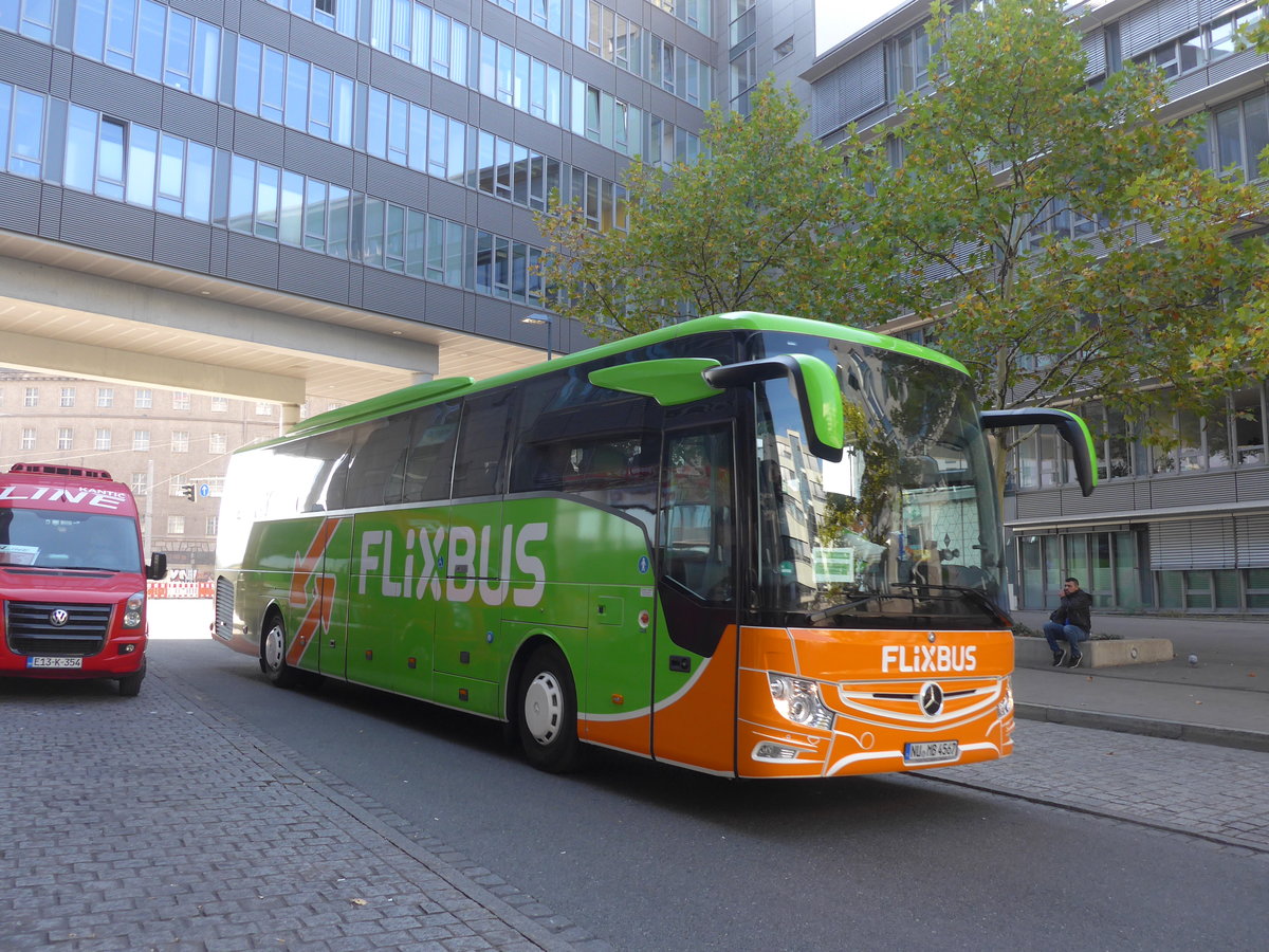 (198'334) - ??? - NU-MB 4567 - Mercedes am 16. Oktober 2018 in Nrnberg, Zentraler Busbahnhof