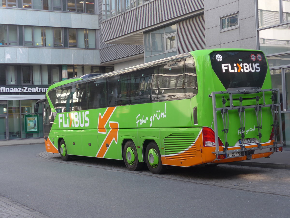 (198'368) - Schrder, Langenau - UL-SC 870 - Neoplan am 17. Oktober 2018 in Nrnberg, Zentraler Busbahnhof