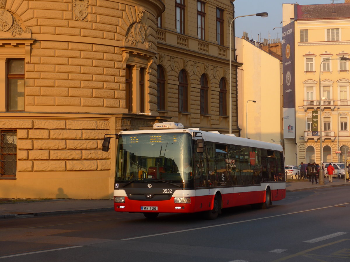 (198'435) - DPP Praha - Nr. 3532/1AH 6589 - SOR am 18. Oktober 2018 in Praha, Florenc