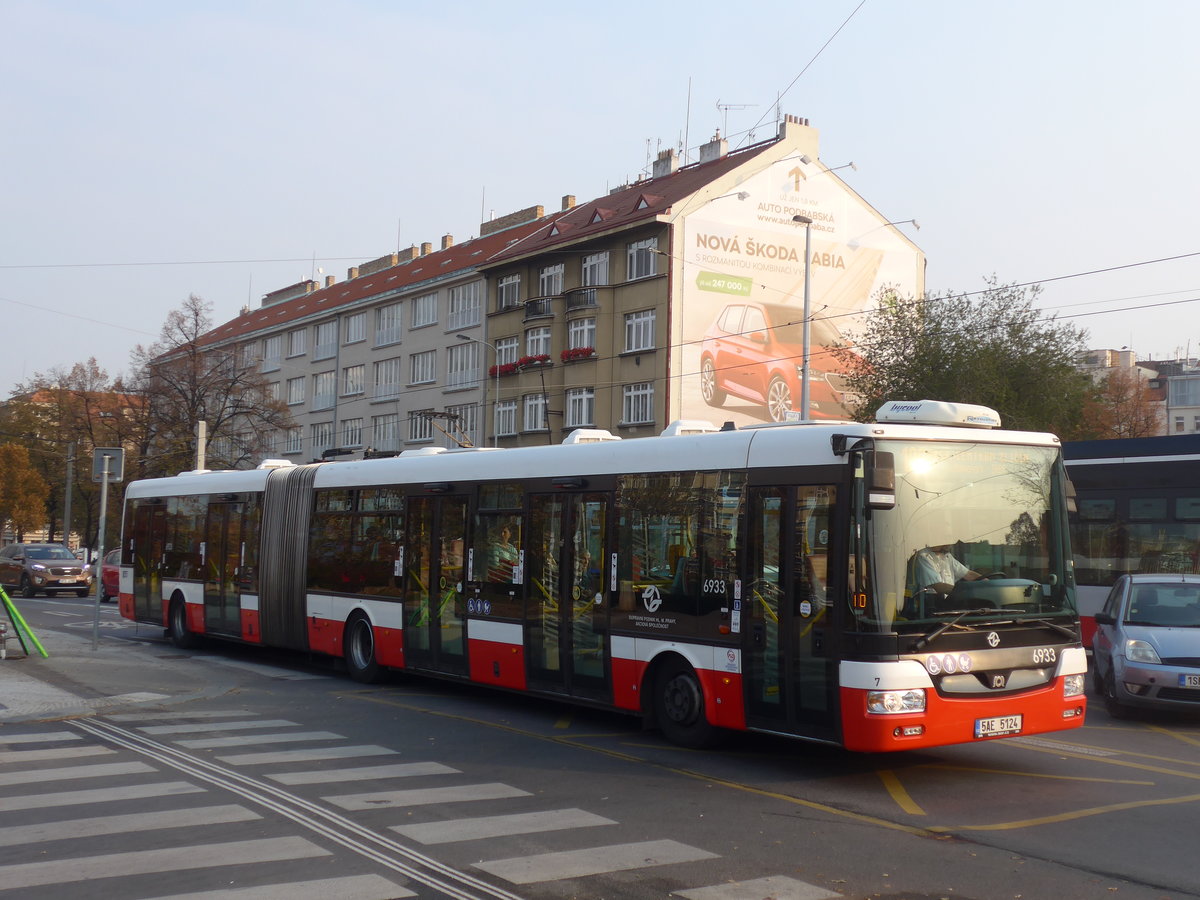 (198'485) - DPP Praha - Nr. 6933/5AE 5124 - SOR am 19. Oktober 2018 in Praha, Dejvick