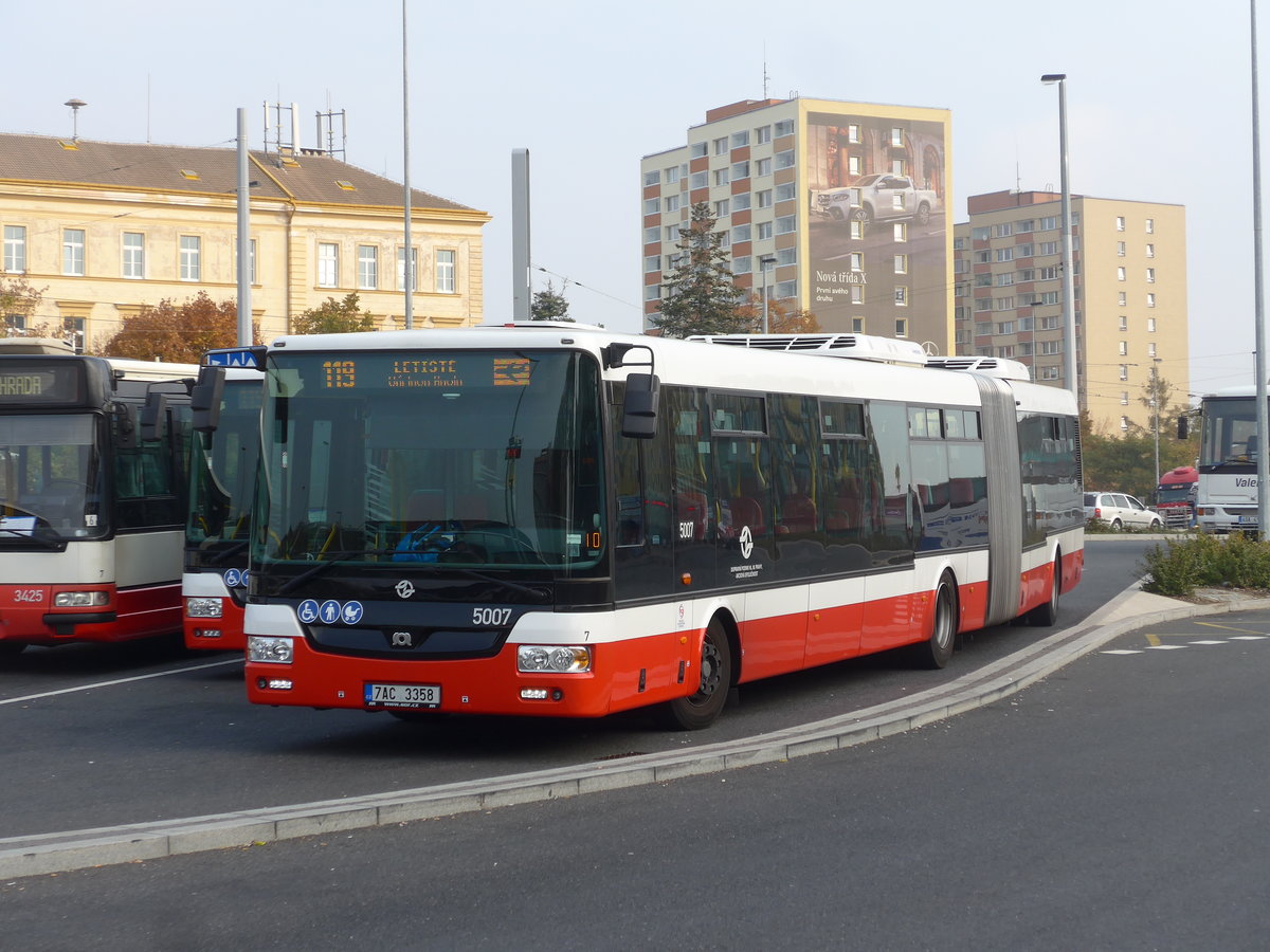 (198'539) - DPP Praha - Nr. 5007/7AC 3358 - SOR am 19. Oktober 2018 in Praha, Ndraz Veleslavn