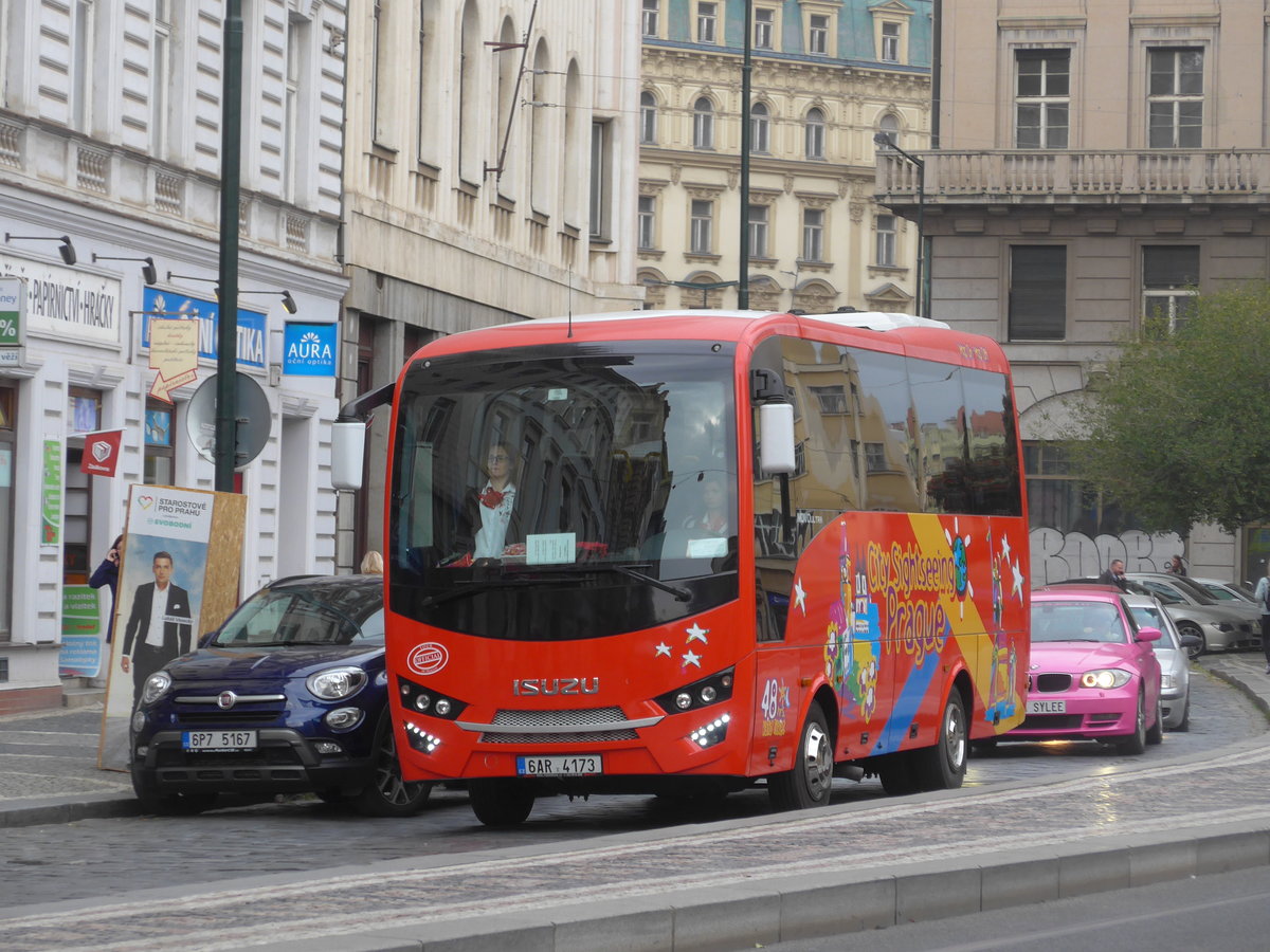 (198'664) - Sightseeing, Praha - 6AR 4173 - Isuzu am 19. Oktober 2018 in Praha, Jindrissk