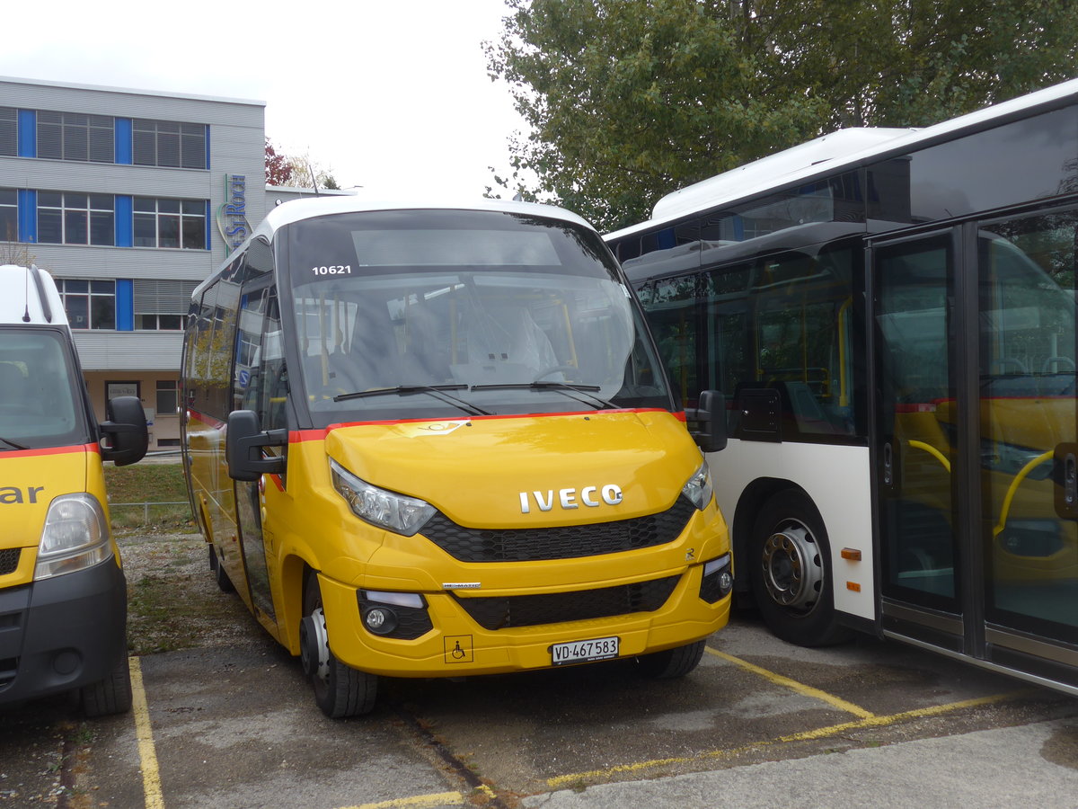 (199'012) - CarPostal Ouest - VD 467'583 - Iveco/Rosero am 28. Oktober 2018 in Yverdon, Garage