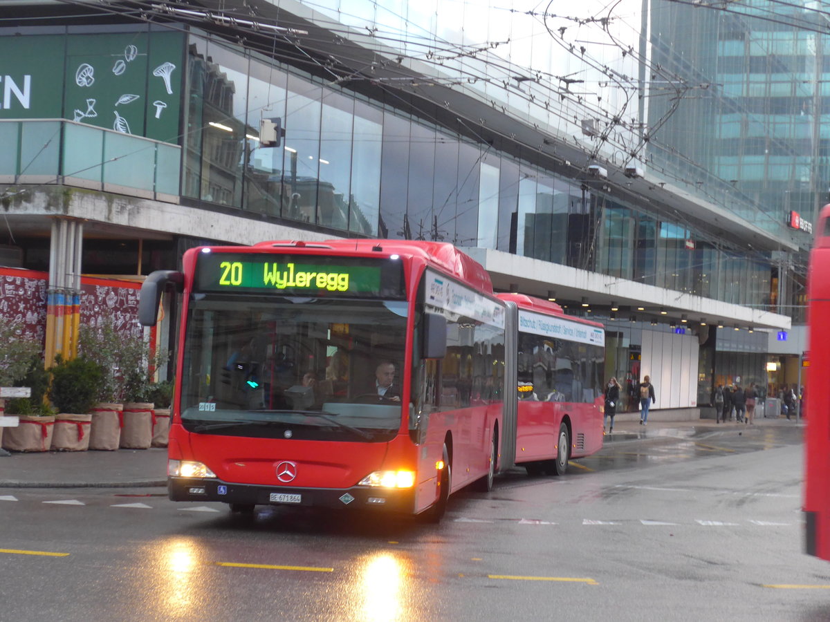 (199'946) - Bernmobil, Bern - Nr. 864/BE 671'864 - Mercedes am 10. Dezember 2018 beim Bahnhof Bern