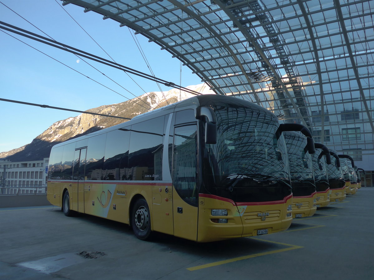 (200'256) - PostAuto Graubnden - GR 162'986 - MAN am 26. Dezember 2018 in Chur, Postautostation