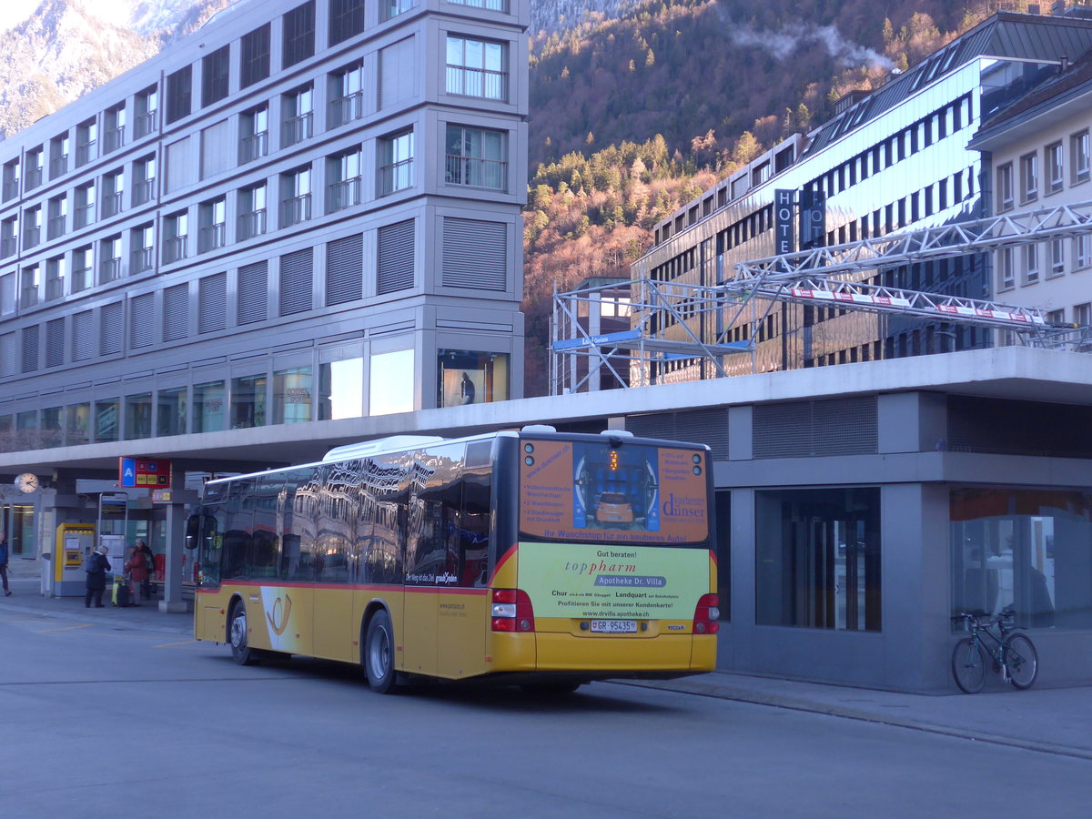 (200'315) - Dnser, Trimmis - GR 95'435 - MAN am 26. Dezember 2018 beim Bahnhof Chur