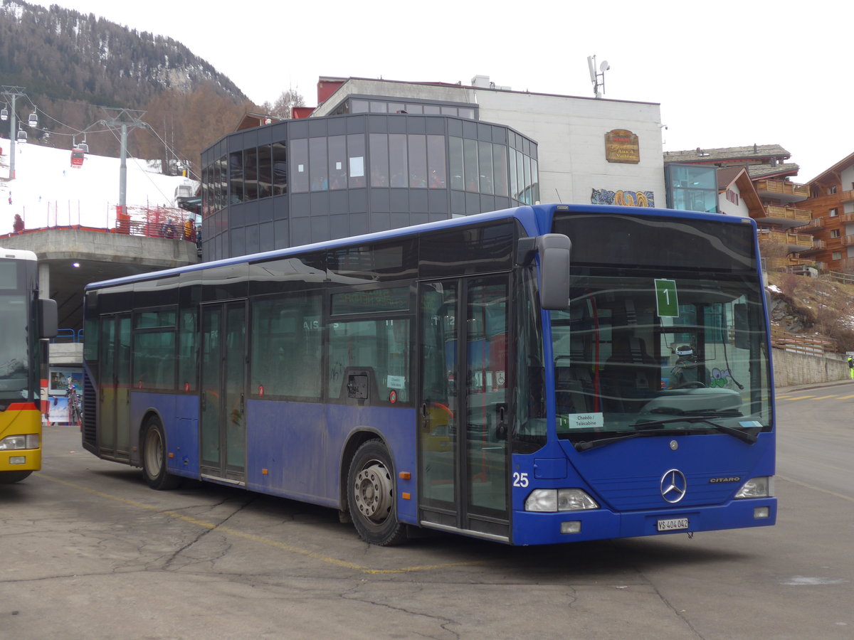 (200'352) - Lathion, Sion - Nr. 25/VS 404'042 - Mercedes (ex VZO Grningen Nr. 14) am 30. Dezember 2018 in Haute-Nendaz, Tlcabine