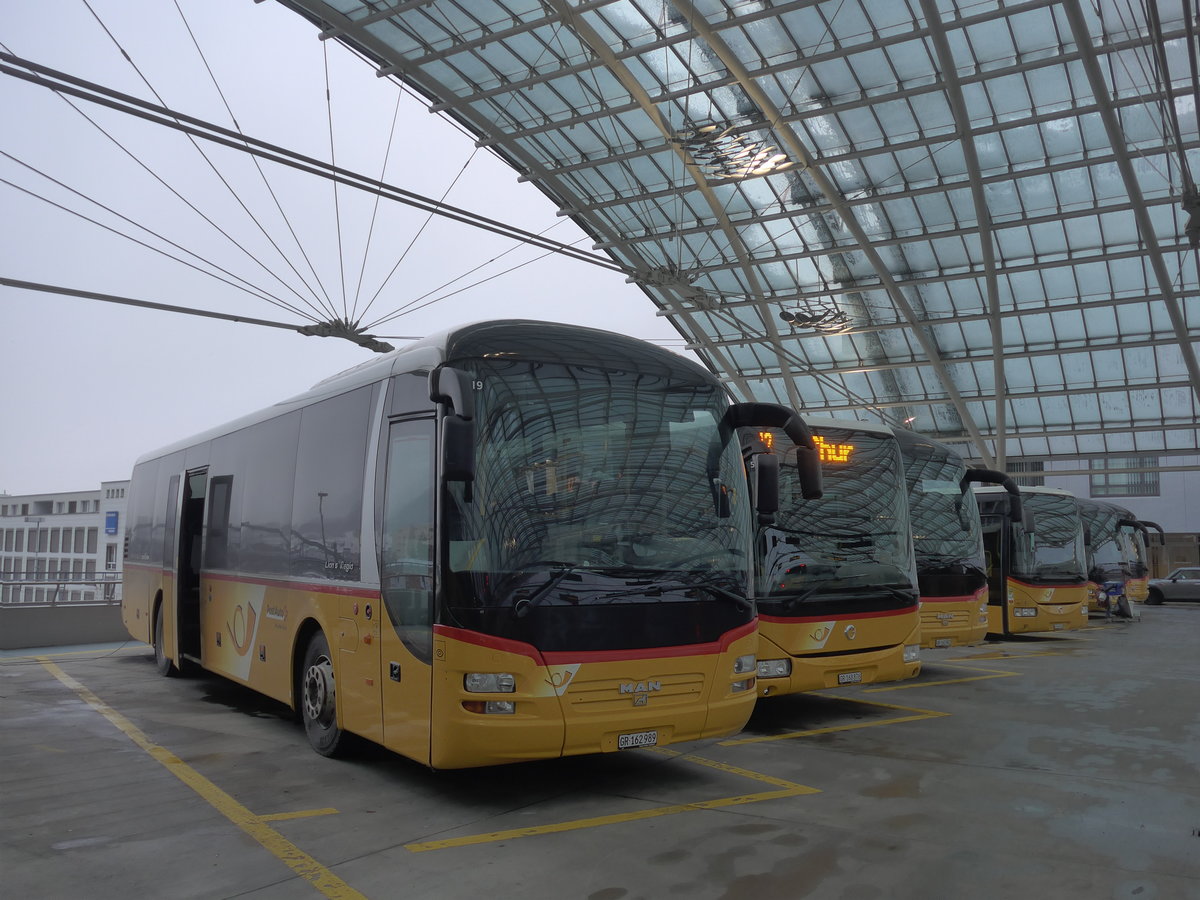 (200'551) - PostAuto Graubnden - GR 162'989 - MAN am 2. Januar 2019 in Chur, Postautostation