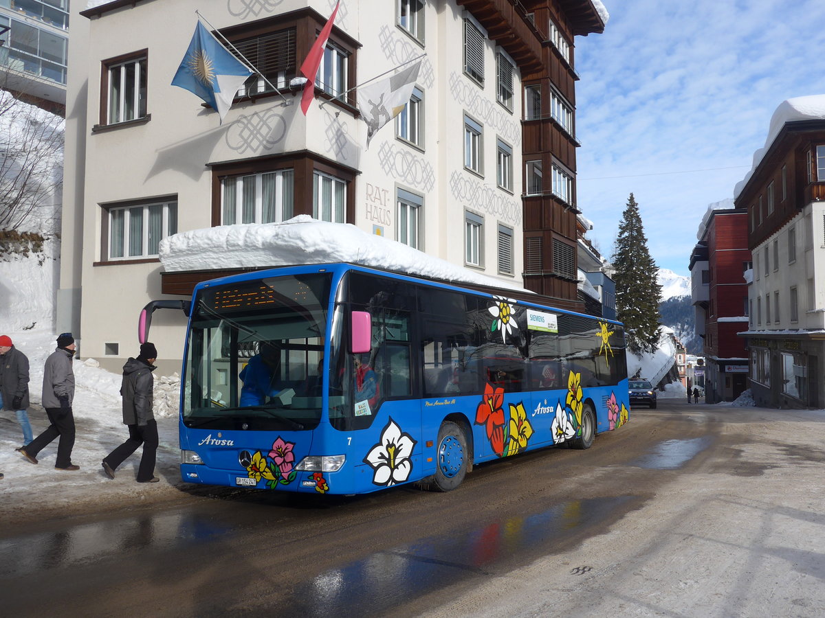 (201'270) - Pfosi, Arosa - Nr. 7/GR 154'247 - Mercedes am 19. Januar 2019 in Arosa, Rathaus