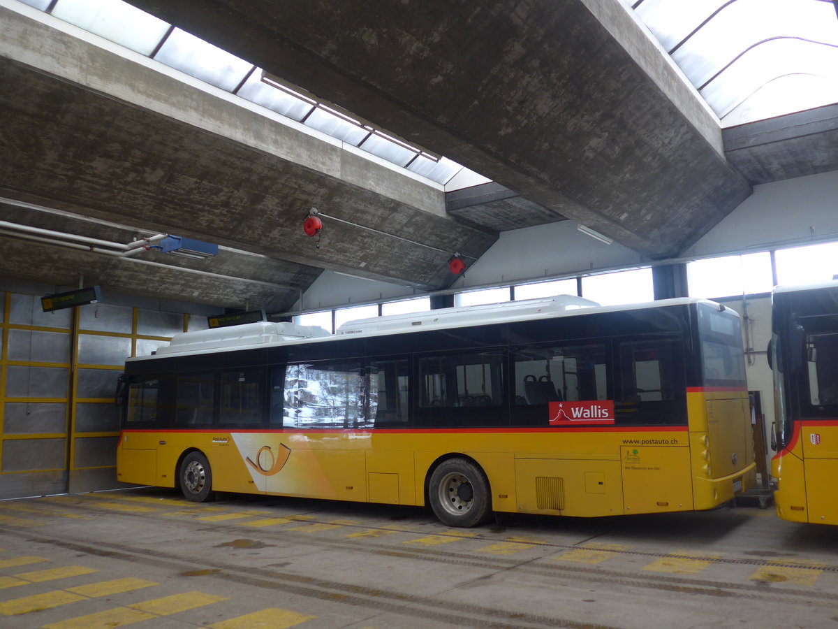 (201'327) - PostAuto Wallis - VS 477'210 - Ebusco am 27. Januar 2019 in Saas-Fee, Busterminal