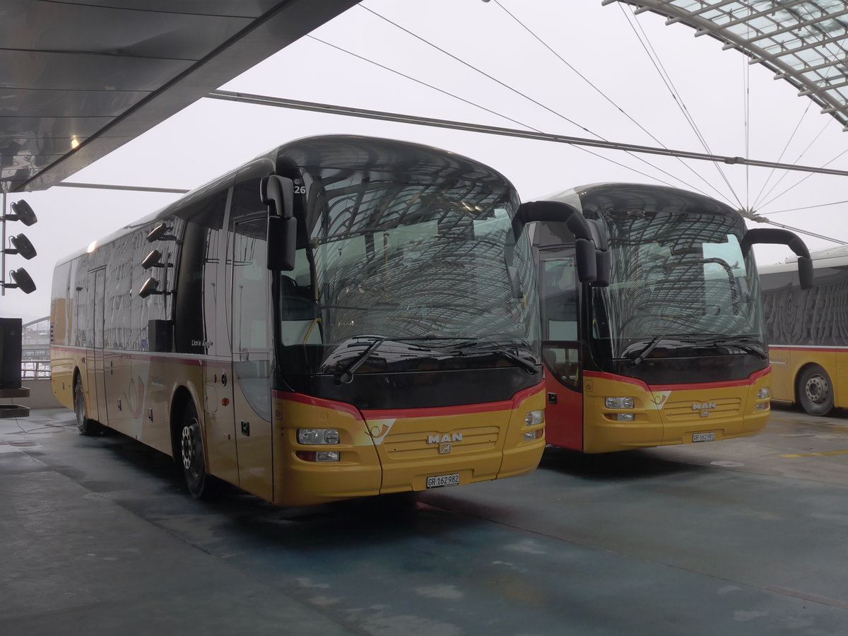 (201'389) - PostAuto Graubnden - GR 162'982 - MAN am 2. Februar 2019 in Chur, Postautostation