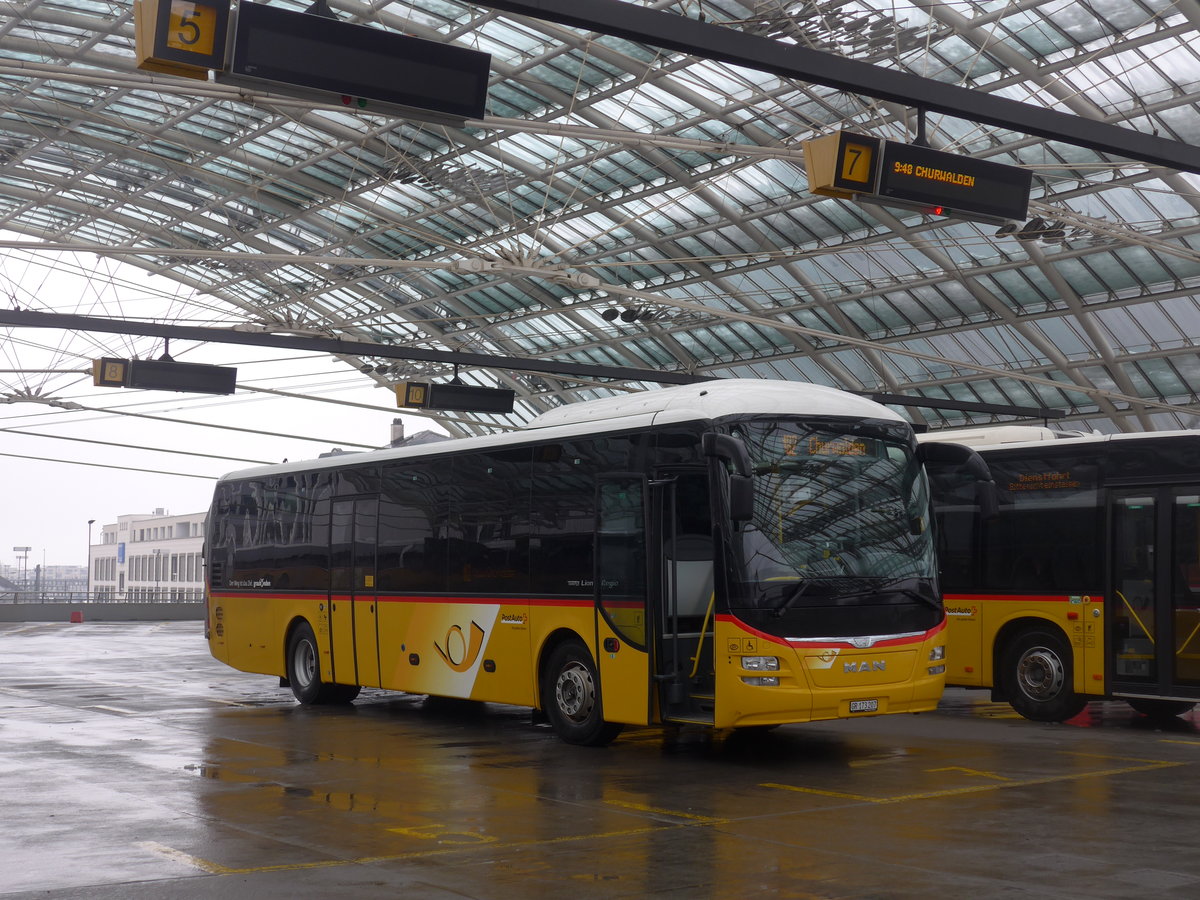 (201'405) - PostAuto Graubnden - GR 173'207 - MAN am 2. Februar 2019 in Chur, Postautostation