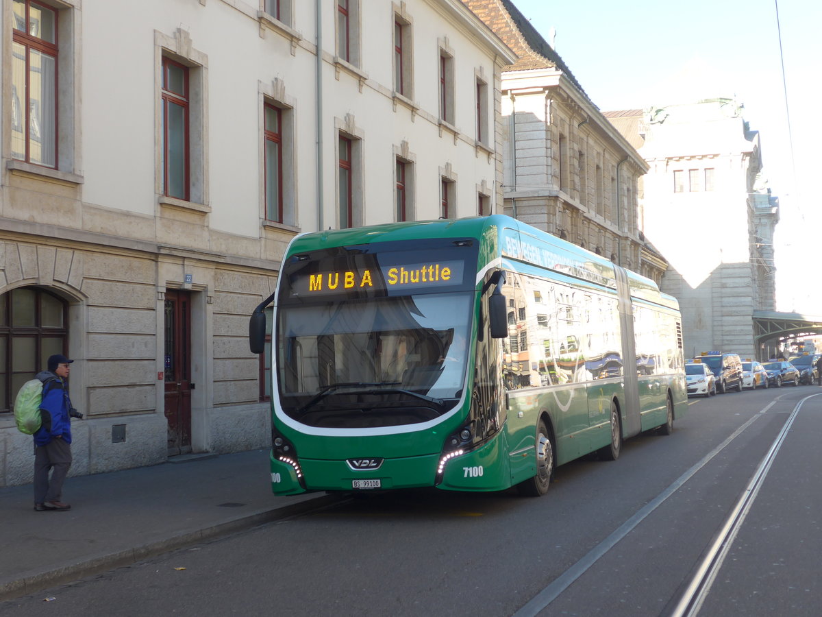 (201'574) - BVB Basel - Nr. 7100/BS 99'100 - VDL am 16. Februar 2019 beim Bahnhof Basel