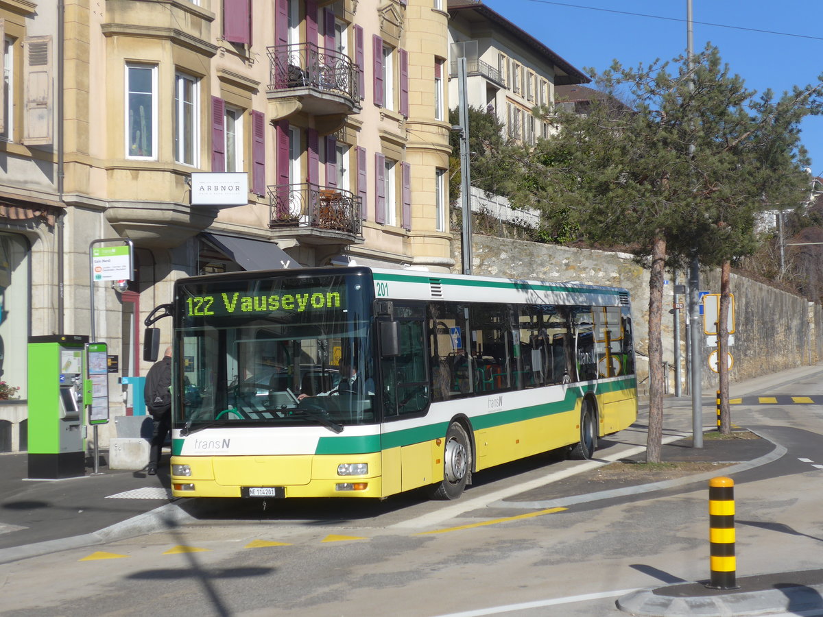 (201'638) - transN, La Chaux-de-Fonds - Nr. 201/NE 114'201 - MAN (ex TN Neuchtel Nr. 201) am 16. Februar 2019 beim Bahnhof Neuchtel